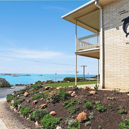 Dolphins Beachfront Apartment No 4 Port Elliot Eksteriør billede